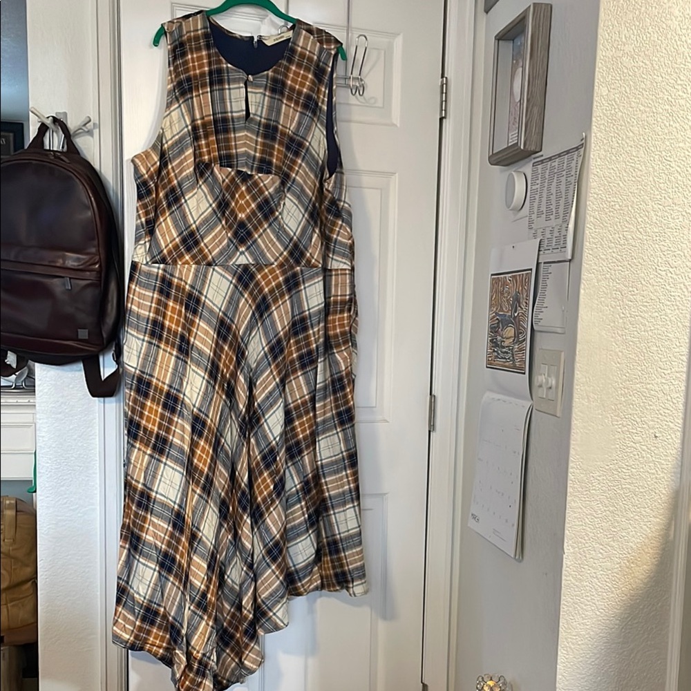Eshakti Plaid Sleeveless Dress